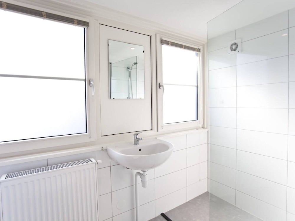 Luxury Villa in Arnhem With Parking