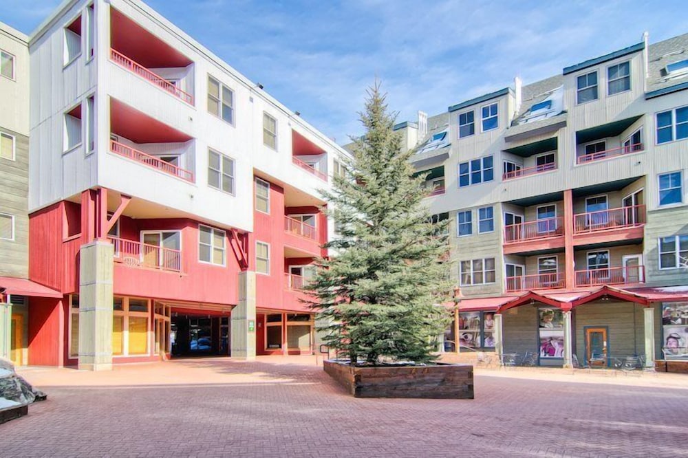 River Run Village 1 Bedroom Renovated Condo at Silvermill Lodge view 5