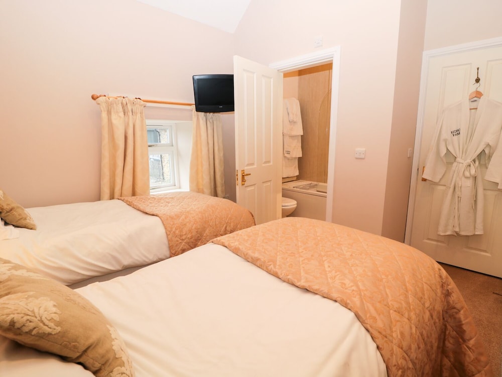 Gateshead Vacations - Granary Barn - Property Image 10