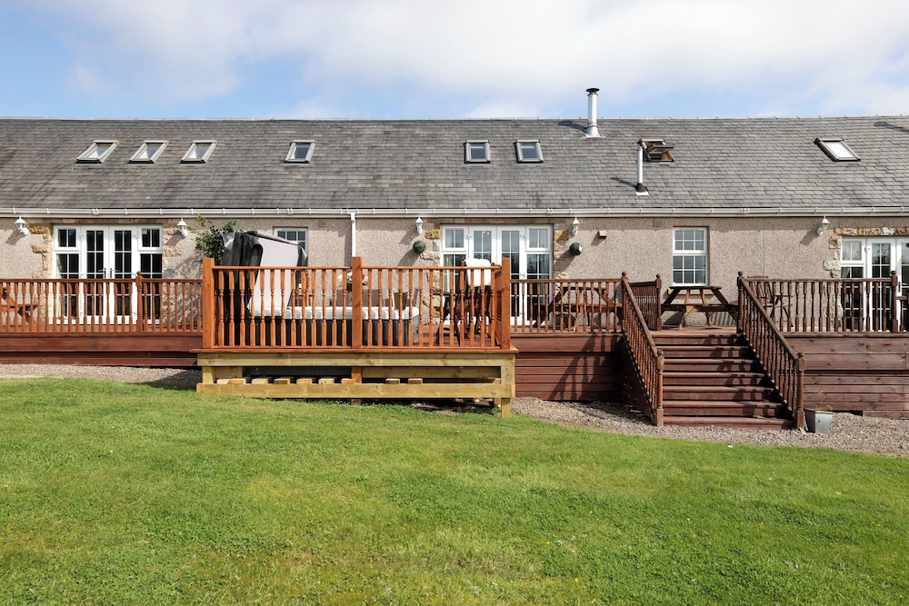 Greenknowes Entire Private Estate