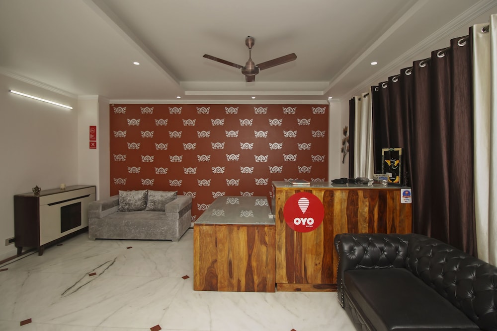 OYO 8430 Absin Hospitality