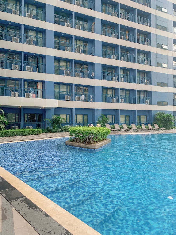 Room-makati 1BR With Skyline View at Air