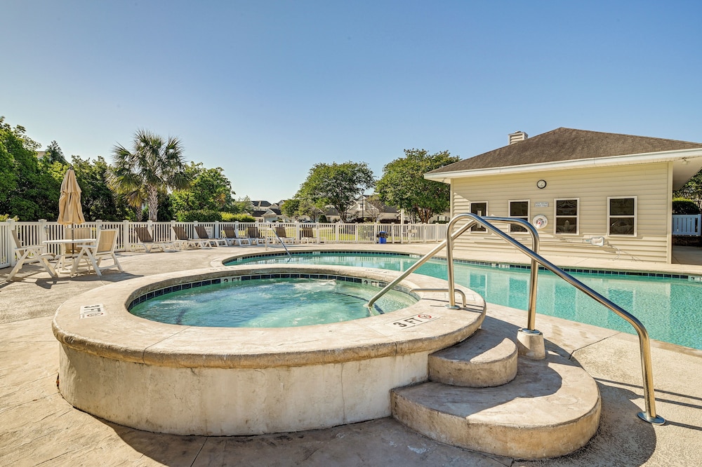 < 1 Mi to Legends Golf Resort: Condo w/ Pool!