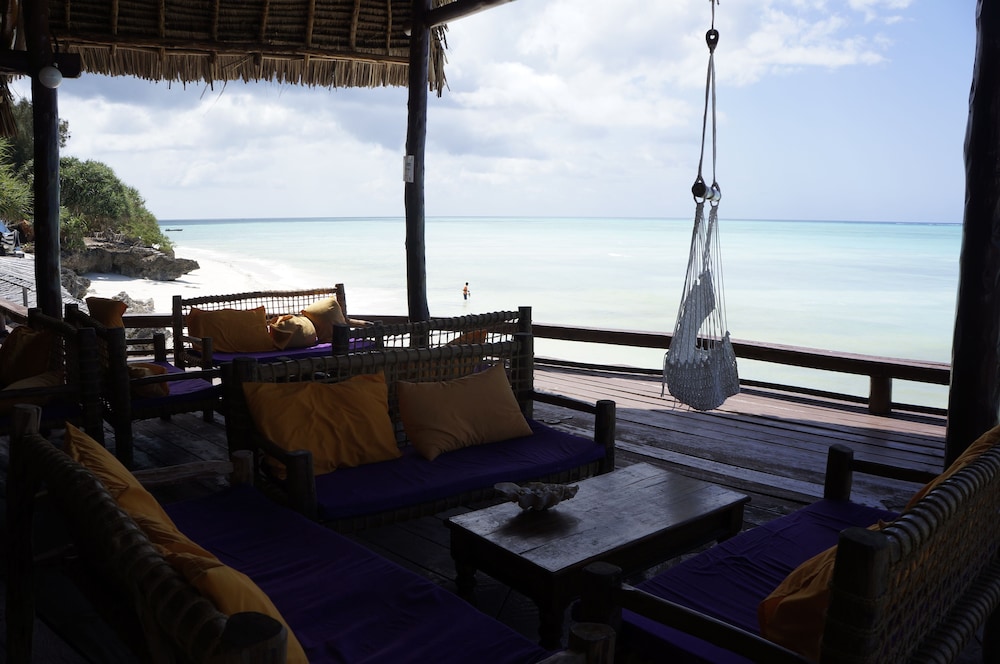 Mnarani Beach Cottages