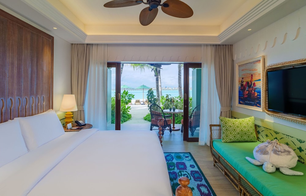 SAii Lagoon Maldives, Curio Collection By Hilton 130