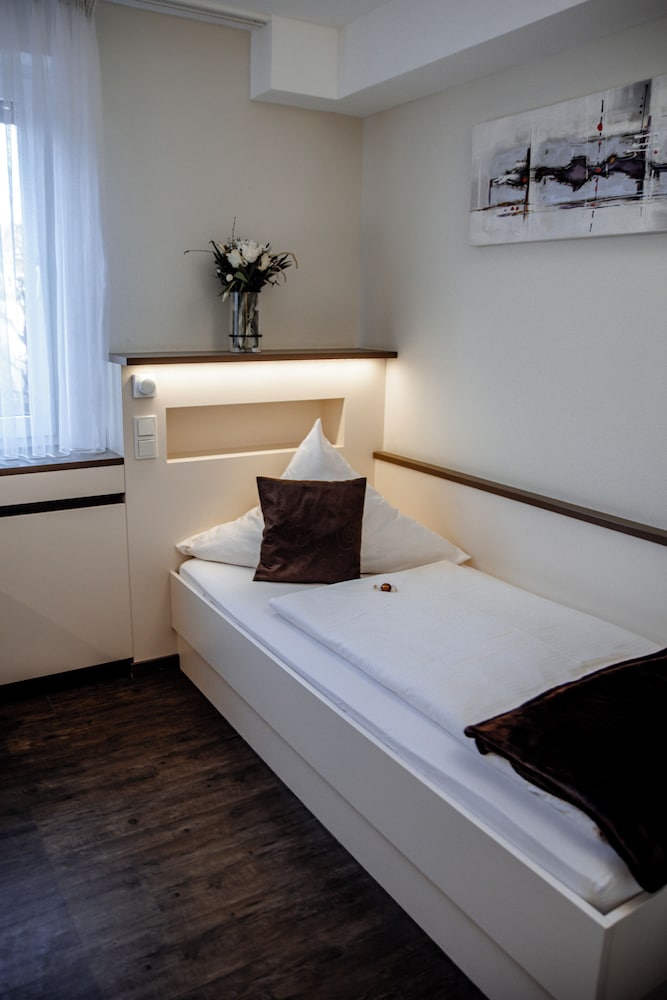 Berlin Vacations - Central Hotel Garni - Property Image 18