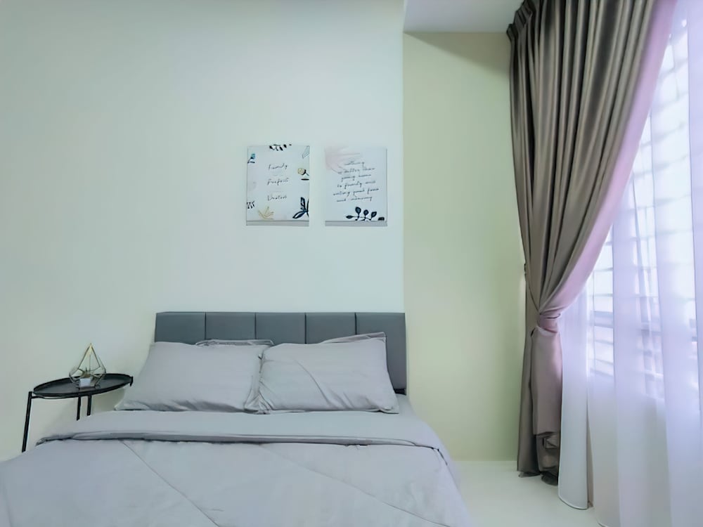 M Suite Menjalara Free Gym Pool