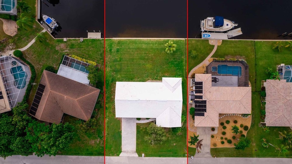 Punta Gorda Isles Canal 2 bedroom Home- Sailboat Access! 15 foot dock! 2 Home