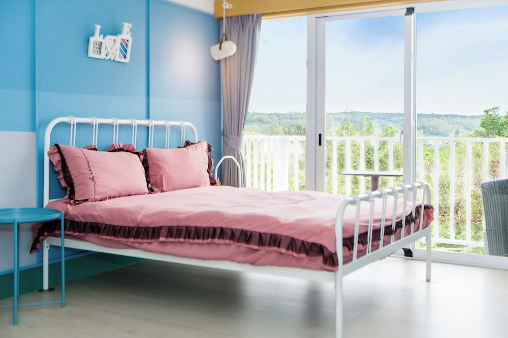 Happiness Pink B&B