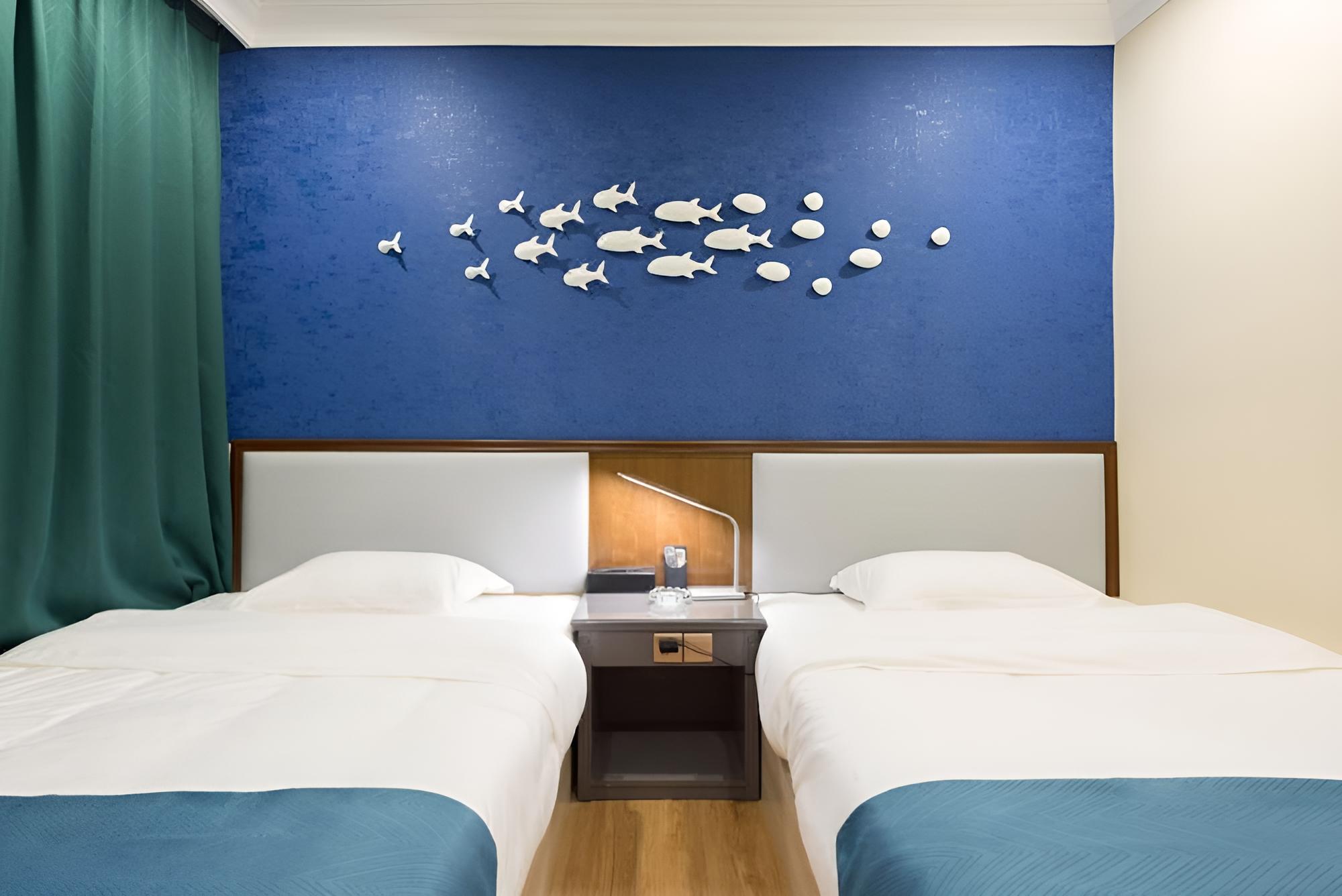 Huiyin Fashion Hotel