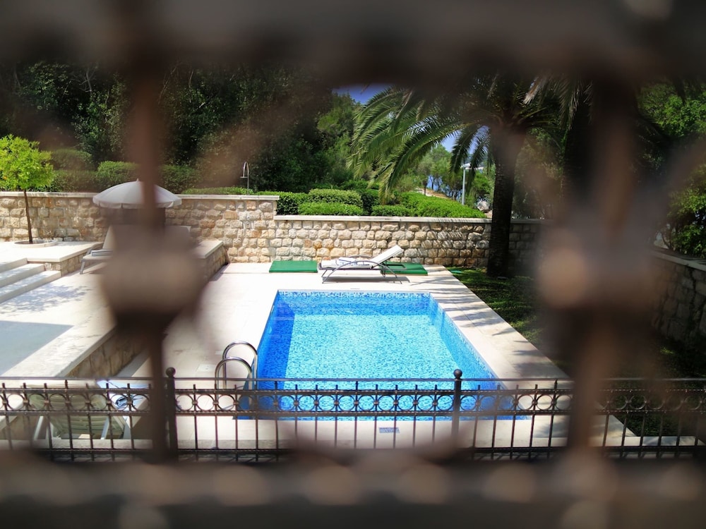 Villa on an Exclusive Location in Dubrovnik With Pool