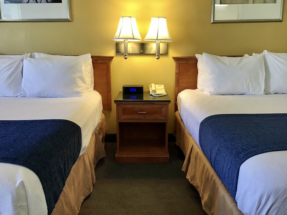 Pendleton Vacations - Travelodge by Wyndham Pendleton OR - Property Image 18