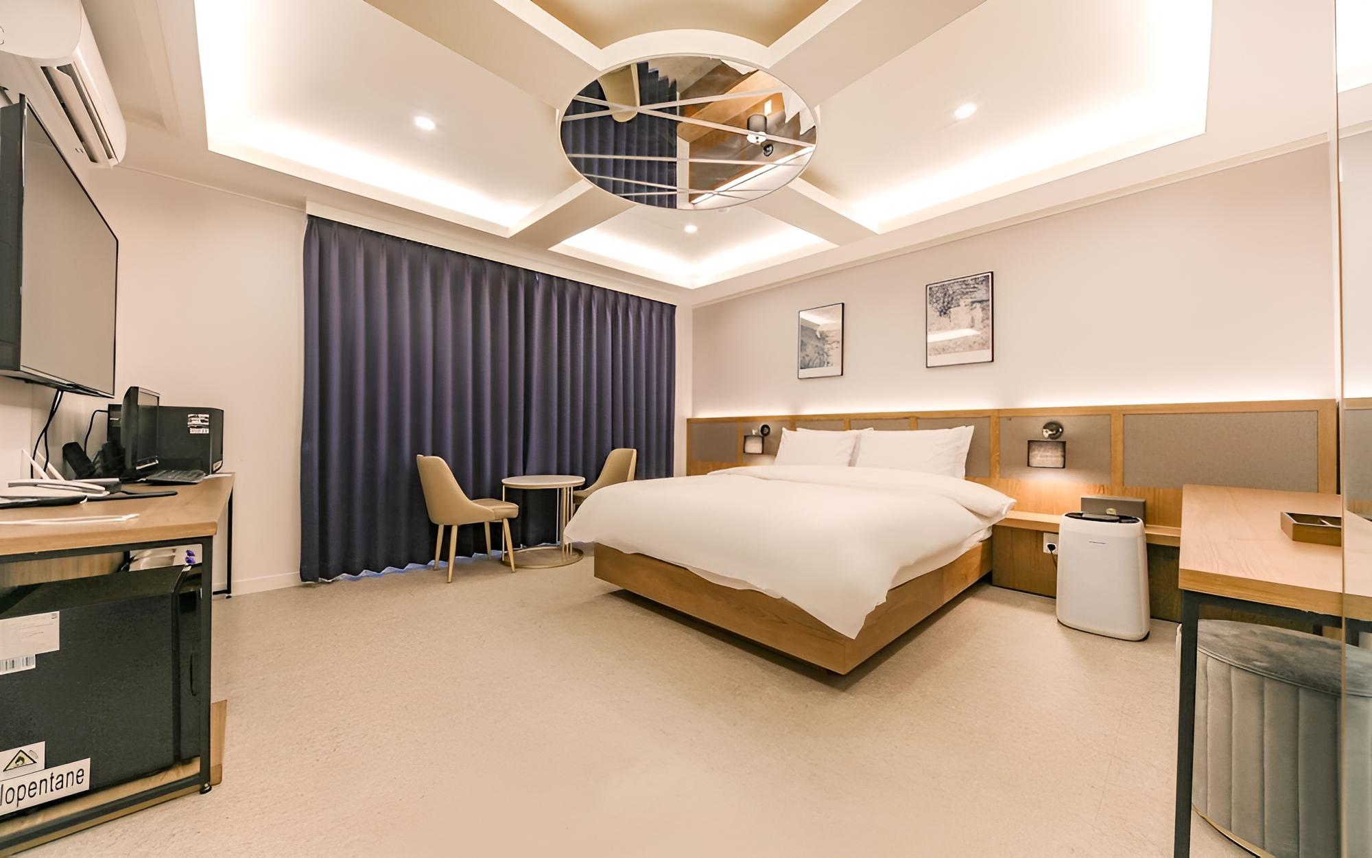 Dongchon Amusement Park Gallery Hotel view 3
