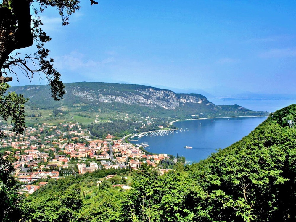 Cottage Near Lake Garda With Pool photo 3