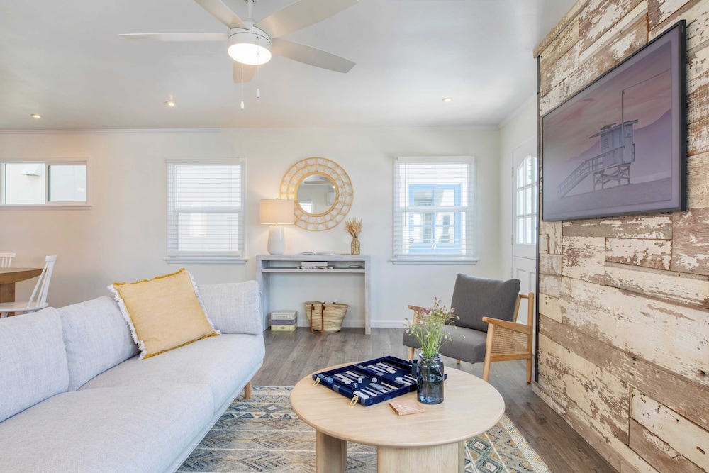 Surfrider I by Avantstay Walk to the Beach + Patio