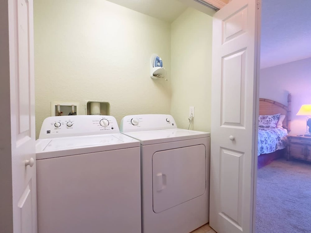 4Br Resort Home With Pool and Lazy River Sleeps 8