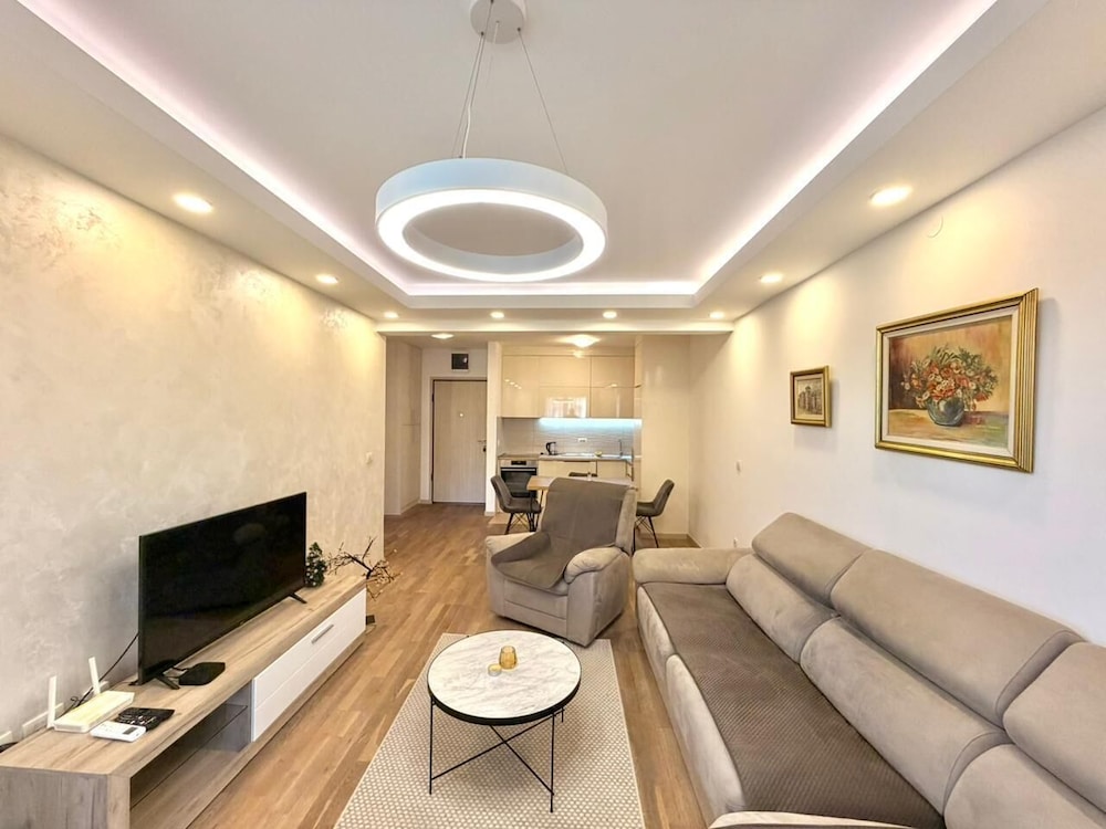 LV Central Apartment-Free Parking