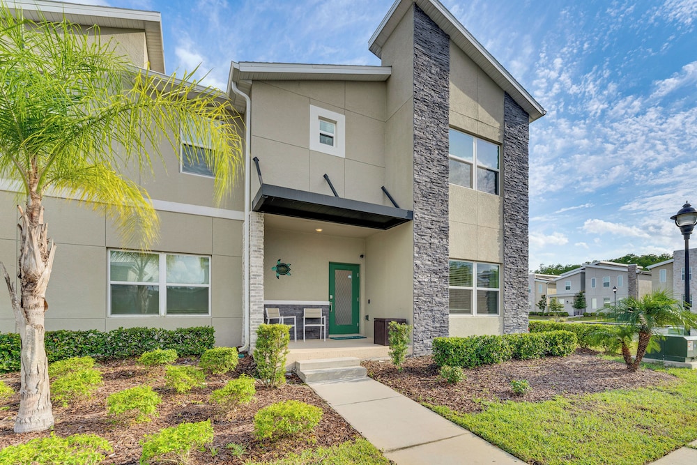 4 Mi to Old Town: Kissimmee Resort Home