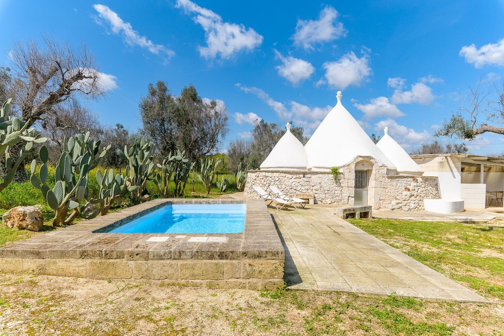 Trullo Puspo by Wonderful Italy