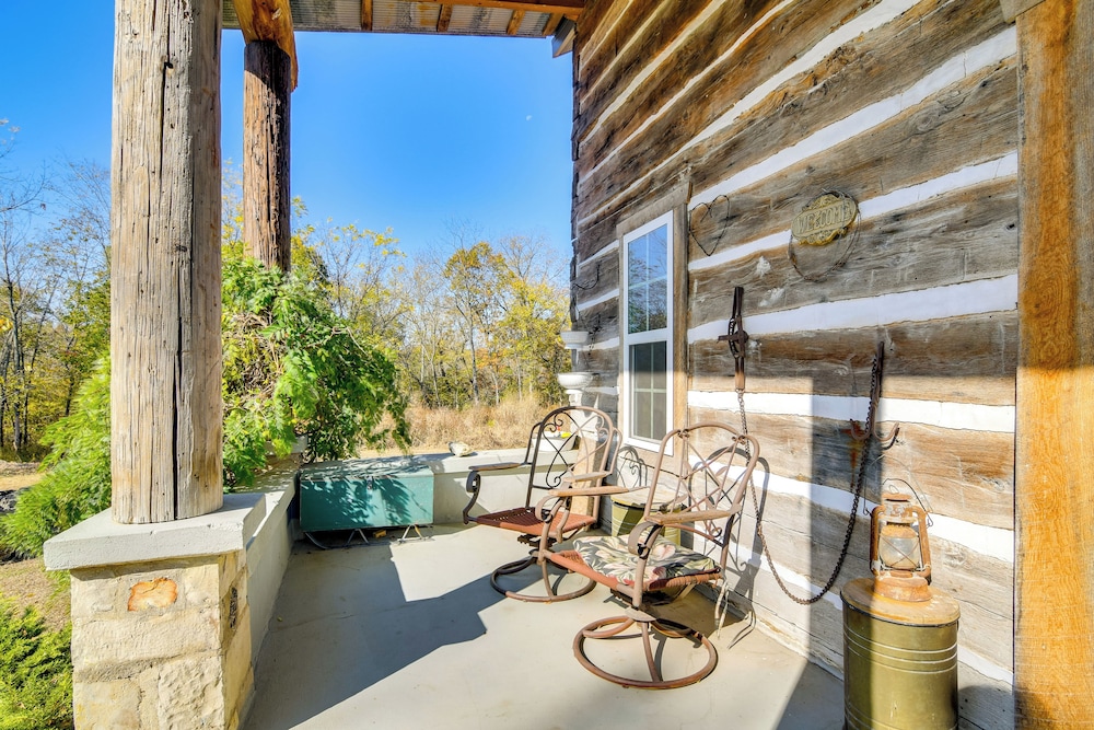 1/2-mi to Lake: Cabin on 43 Acres in Shell Knob!