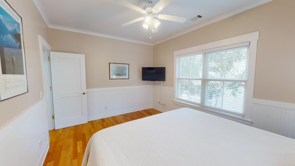 Miss Us Howl by Tybee Vacation Rentals