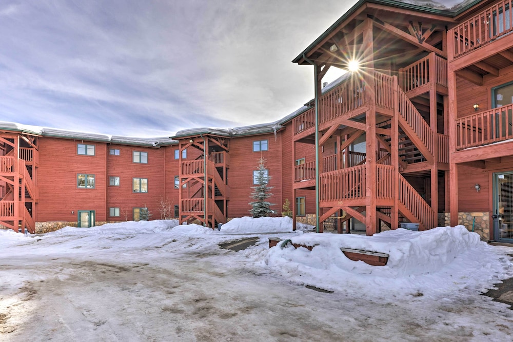 Mountainside Grand Lake Condo w/ Patio!