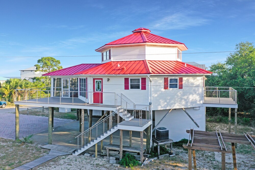DeLight House
