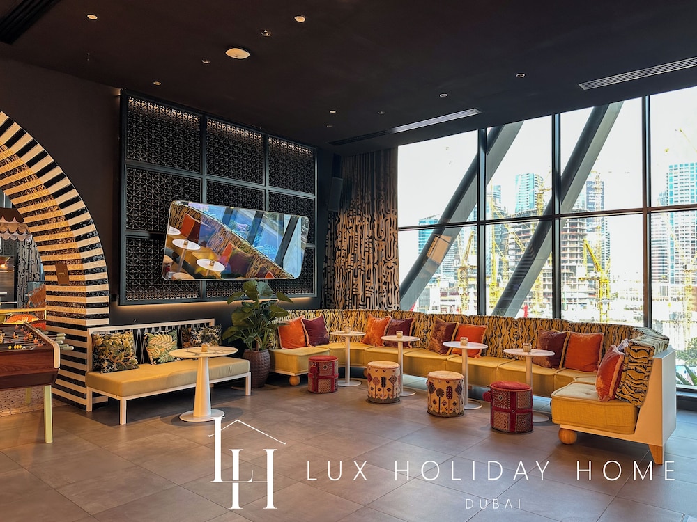 LUX The Modern Retro Suite