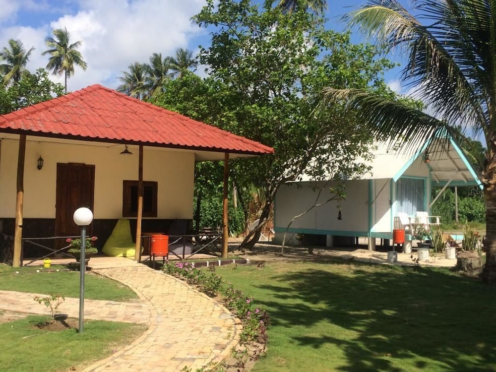 New Marjoly Beach & Resort