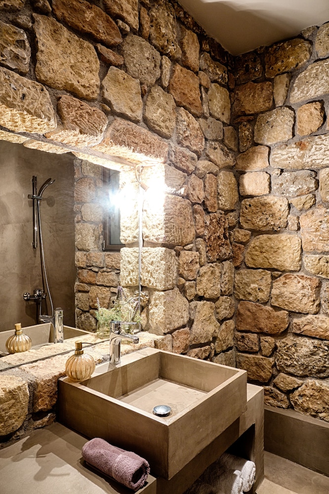 Euphoria Suites