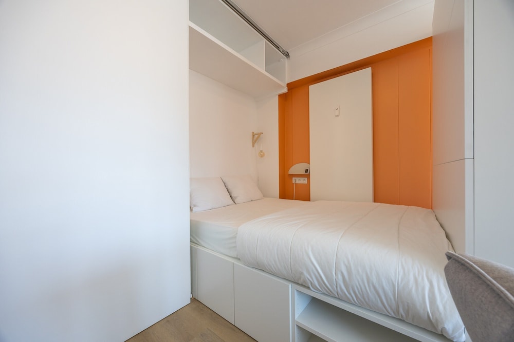Modern Studio on the 8th Floor Near the sea