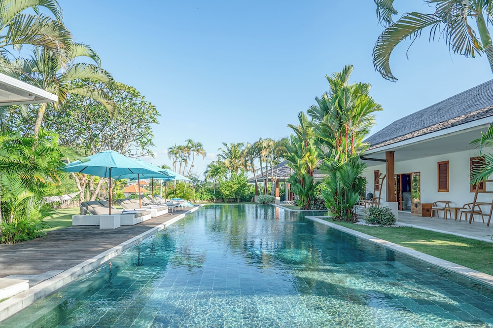 Villa Mimpi Nyata