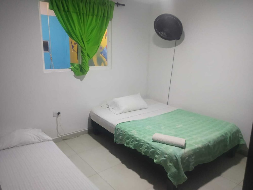 HOSTAL LA MERCEDES STREET