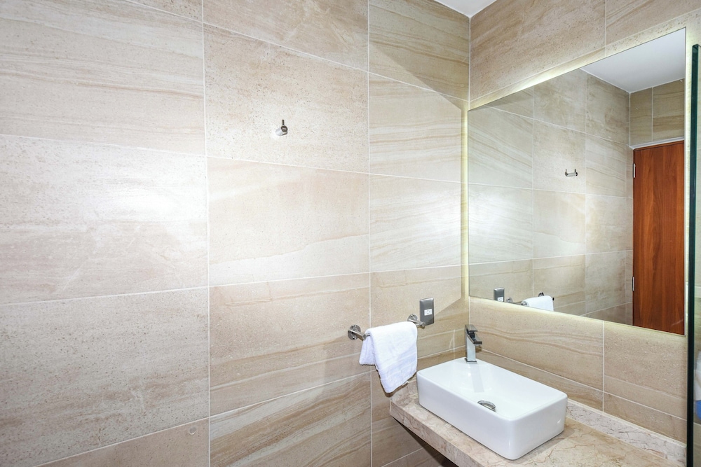 New Vidamar Apartment with Pool & Tennis