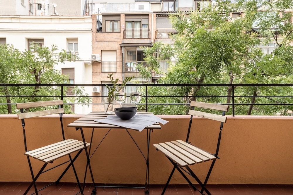 Sebastiano - 3 Bedrooms and Balcony in Almagro