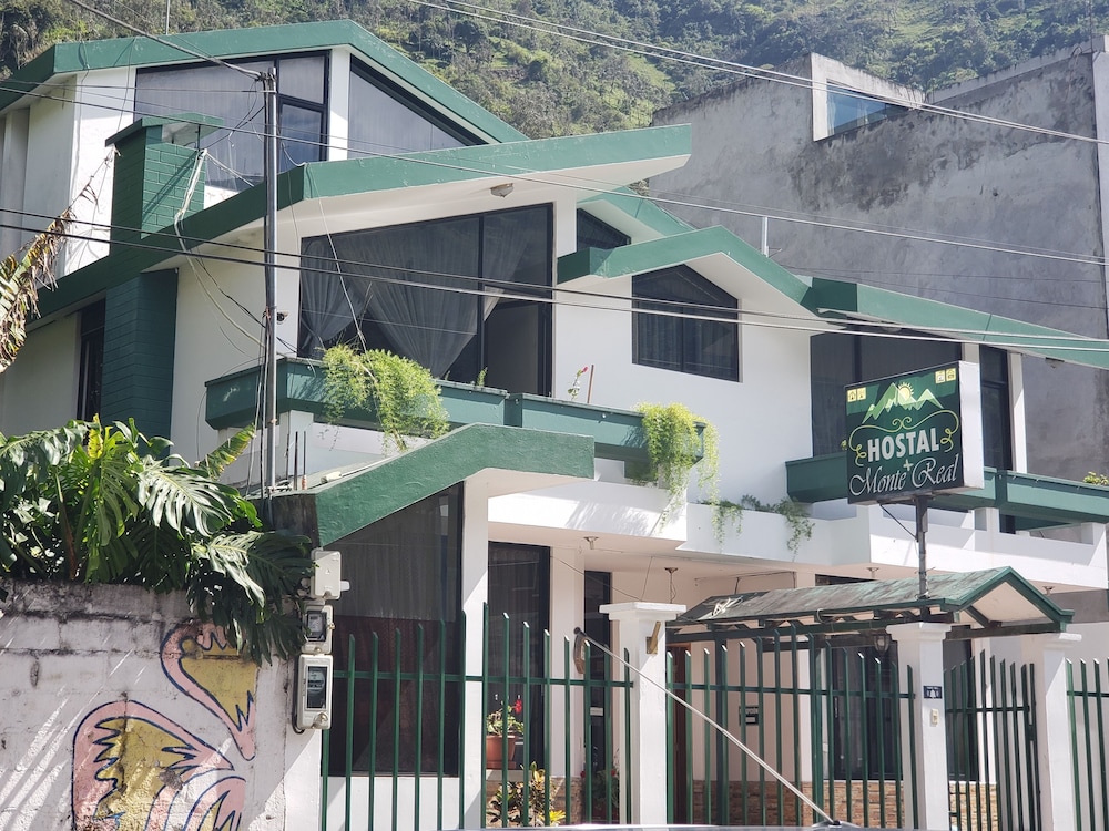 Hostal Monte Real