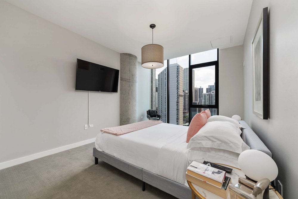 Gold Coast Group Stay 2 Modern 2BR Apartments