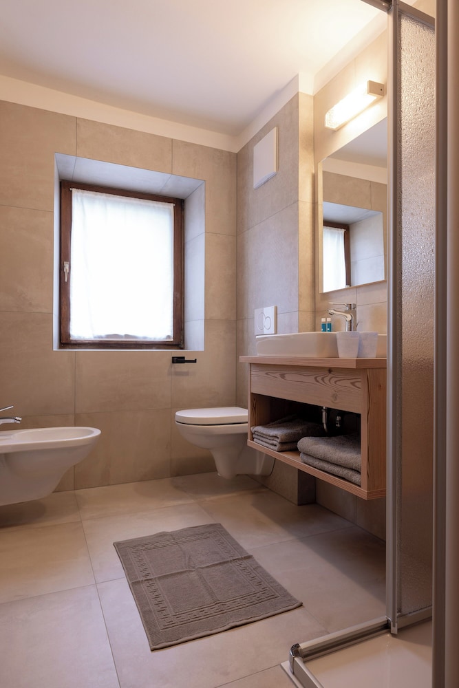 SAN PIETRO Dolomiti Small Budget Hotel
