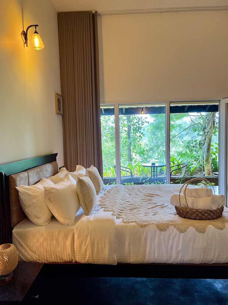 Calithra Boutique Resort