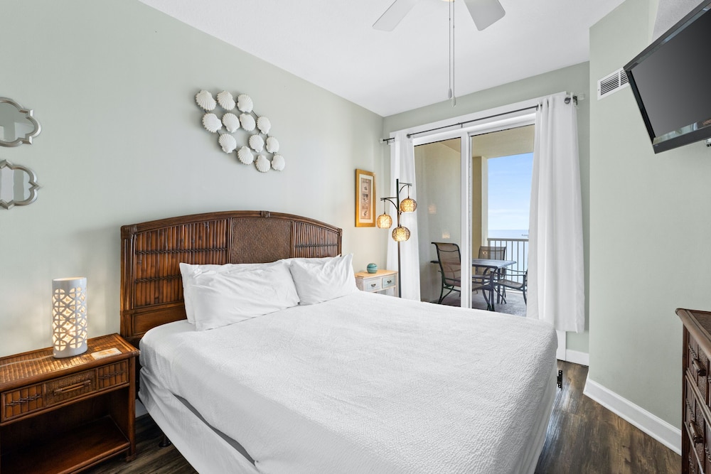 Grand Panama Beach Resort by Panhandle Getaways