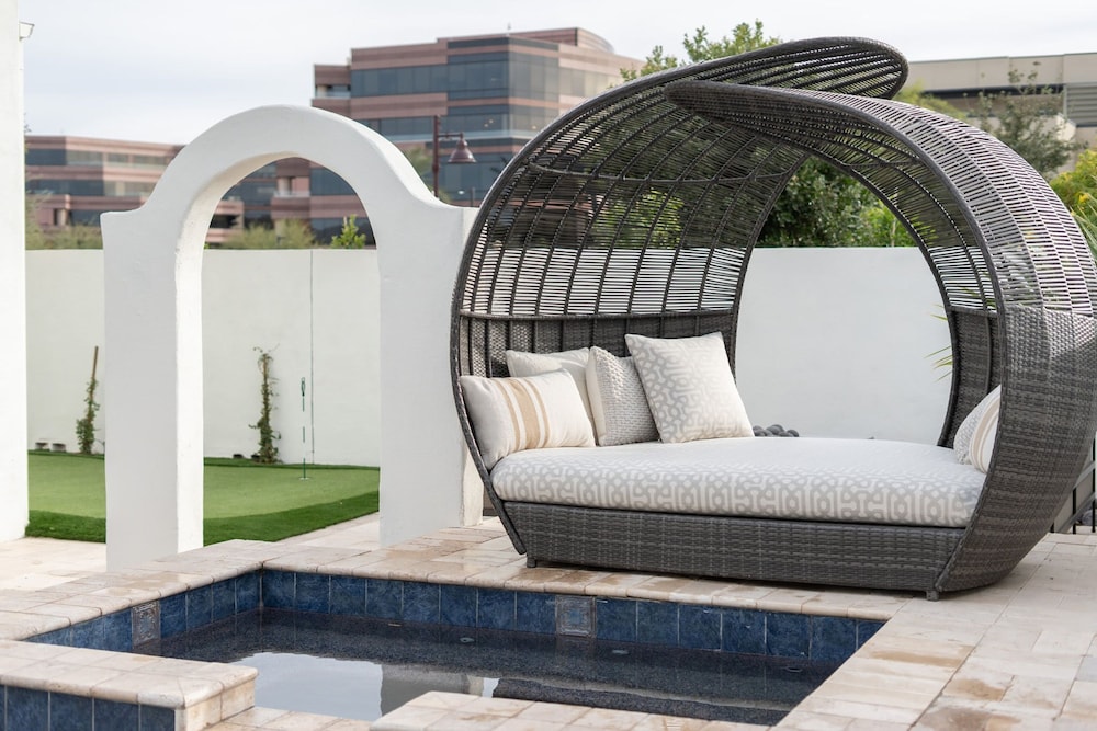 The Casa Del Sol Experience - Old Town Villa