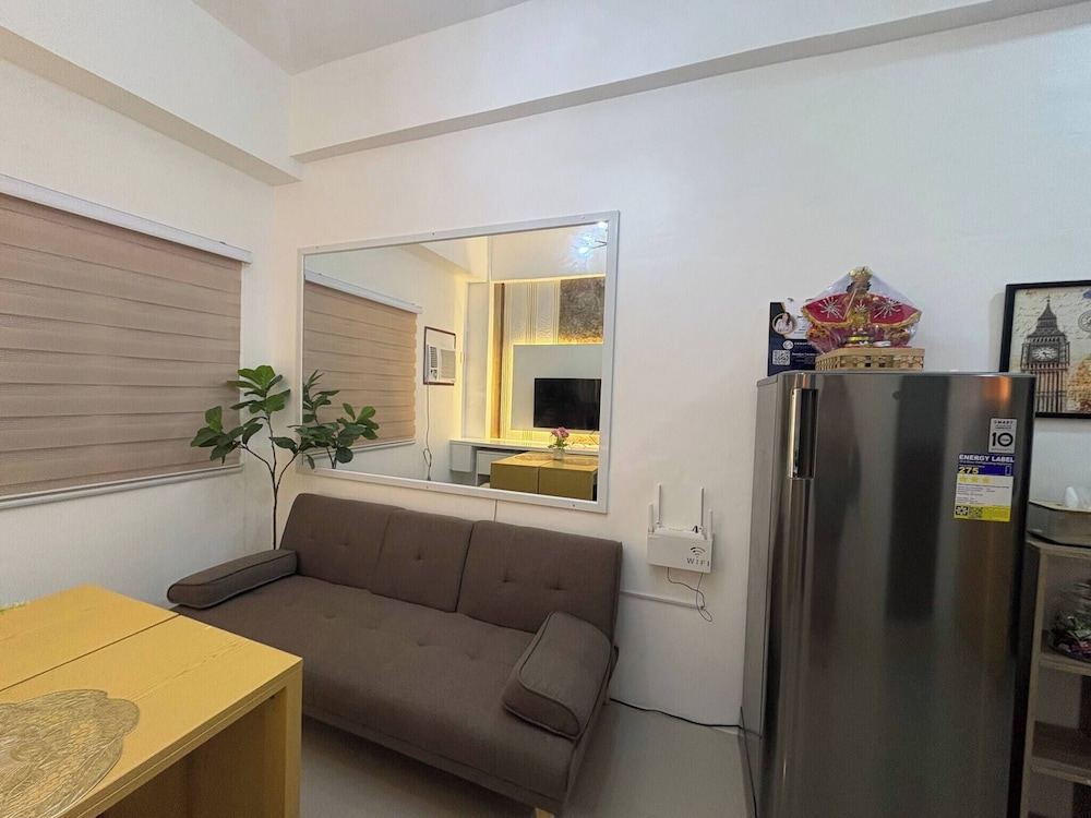 Near Mactan International Airport Condo With Private Entrance and Shared Pool