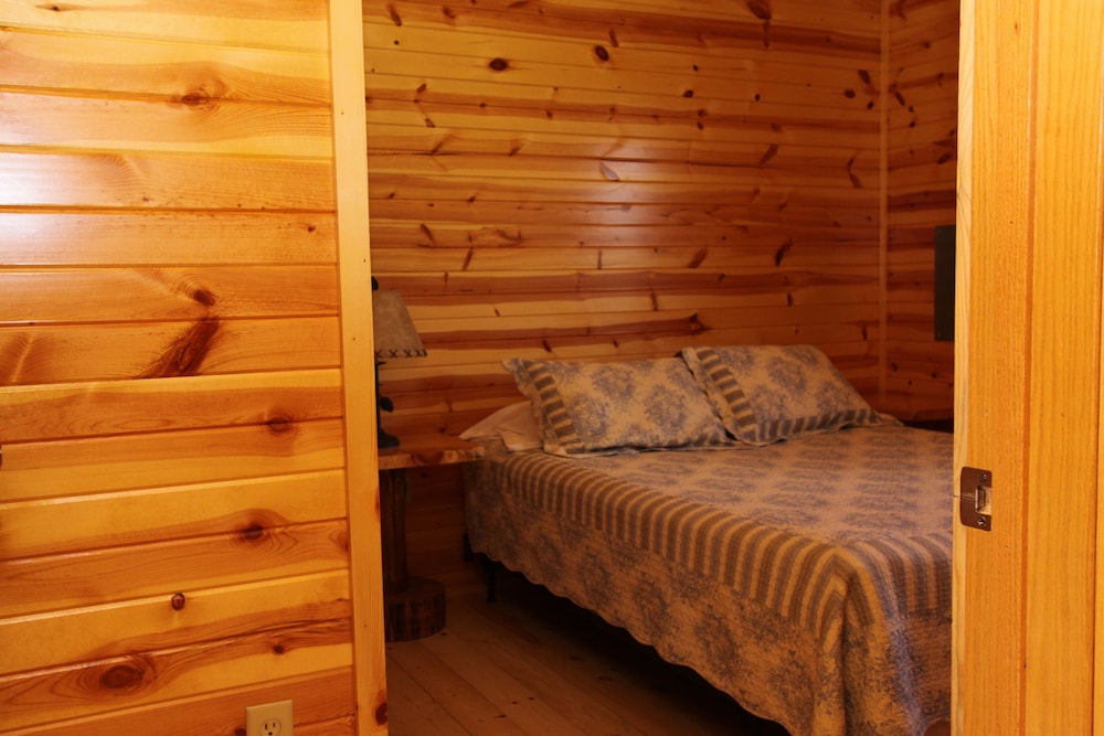 Neshonoc Lakeside Camping Resort
