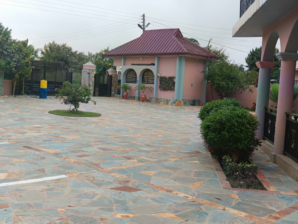 Osaah Bema lodge view 4