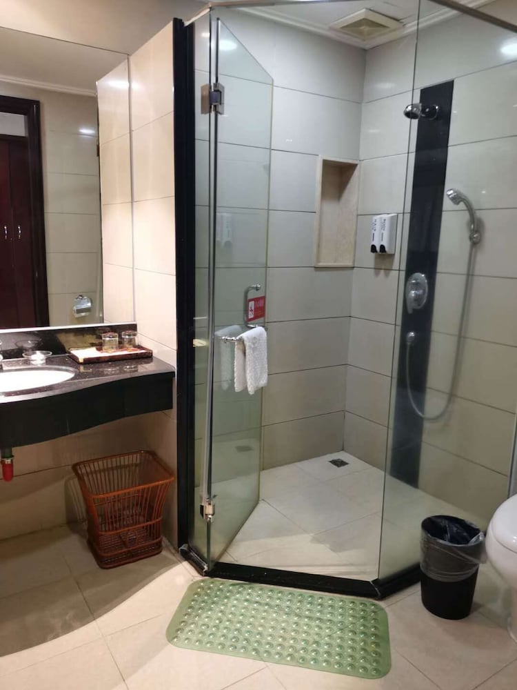 Global Business Hotel