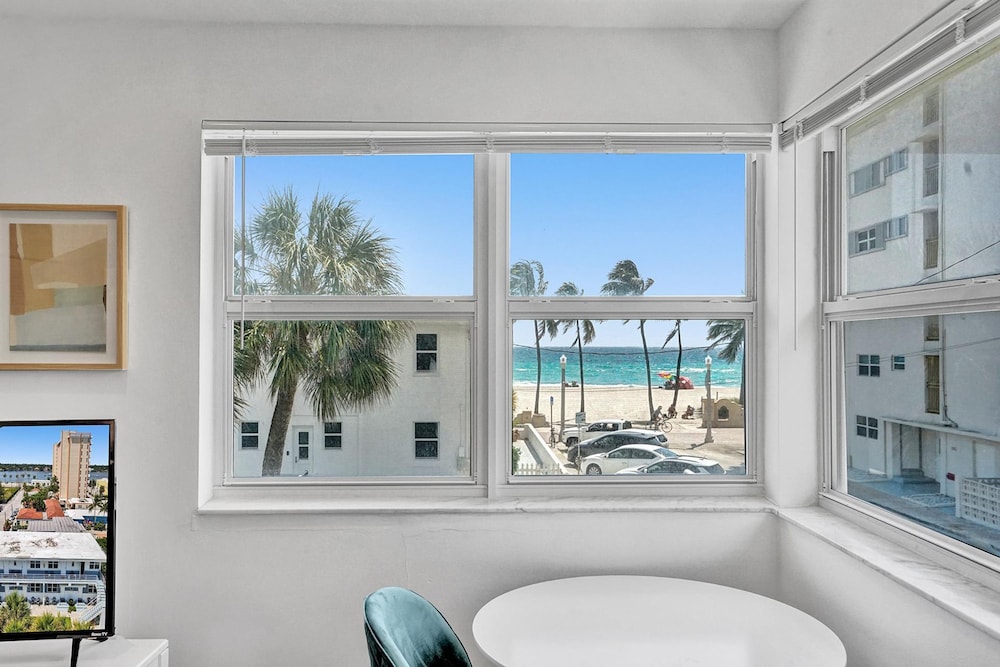 Marine Villas 5 in Hollywood