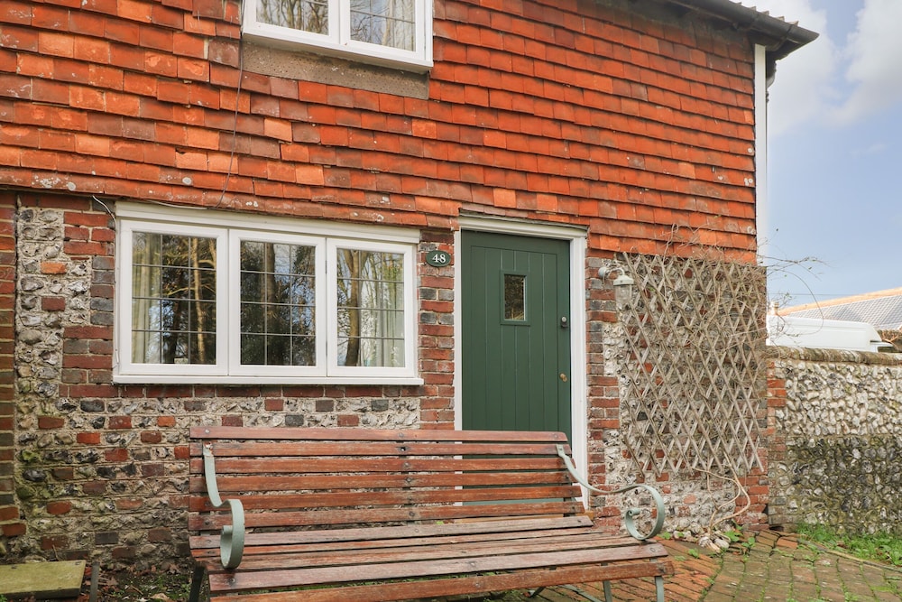 48 Polecat Cottages
