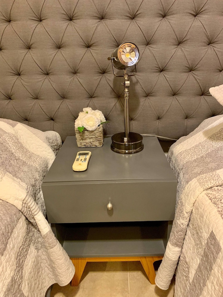 Sleeps 4-6-amazing 2 Bedroom Ph With Bbq & Jacuzzi