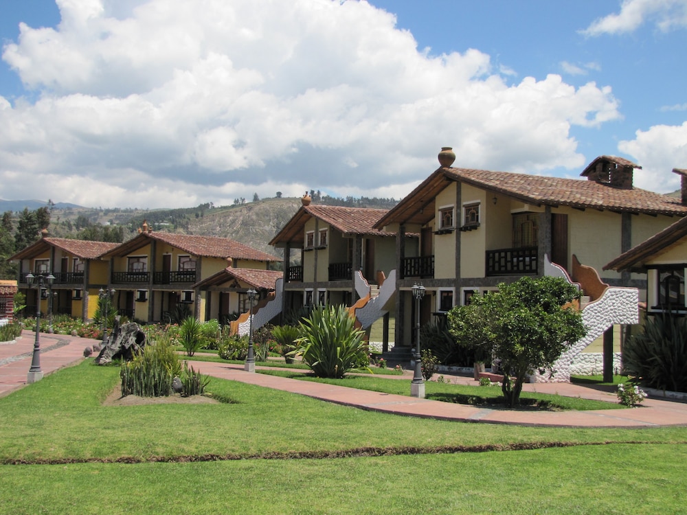 Hosteria El Surillal