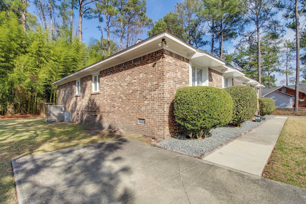 Easy Access to I-77 & I-20: Columbia Duplex!